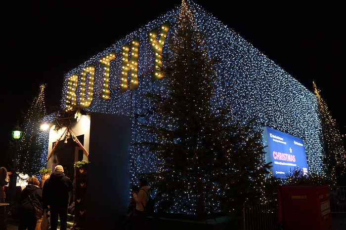 Edinburgh Christmas Market Bothy