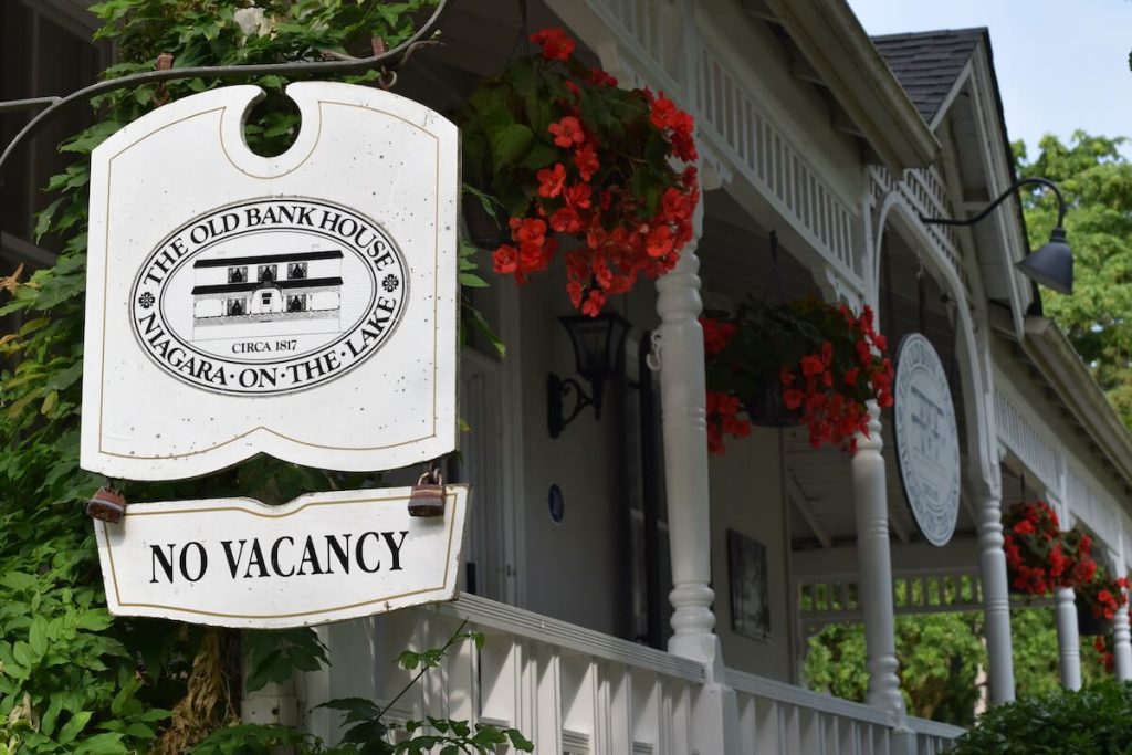 No vacancy sign on The Old Bank House in Niagara-on-the-Lake